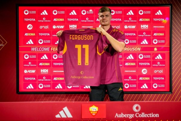 Roma: Tôi đã tìm hiểu về tin xấu về cái chết của ông tôi trước trận đấu, tiền đạo của Roma, ông Ferguson vẫn khăng khăng chơi và hỗ trợ