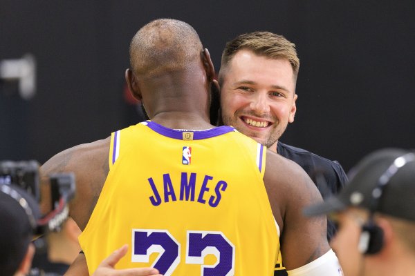 Redick: Doncic James chủ yếu đ